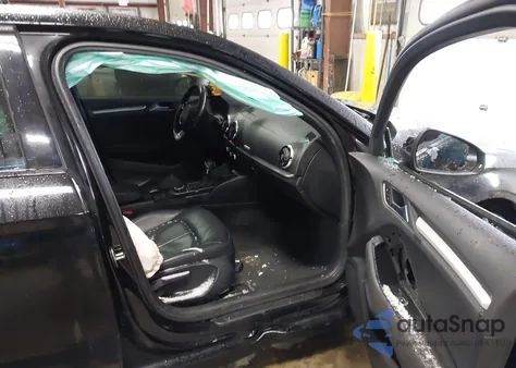 2016 Audi A3 2.0T Premium z USA, uszkodzony, nr VIN WAUB8GFF0G1081380